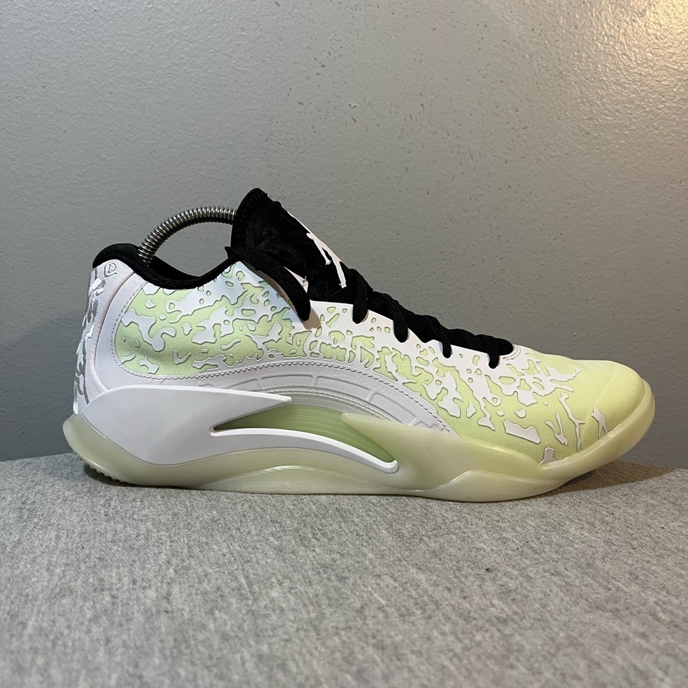 Nike Jordan Zion 3 White/Black Barely Volt Basketball Mens Shoe Sz 11 DR0676-110